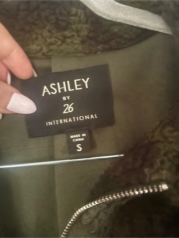ASHLEY By 26 International Olive Green Faux Sherpa Jacket - Image 3