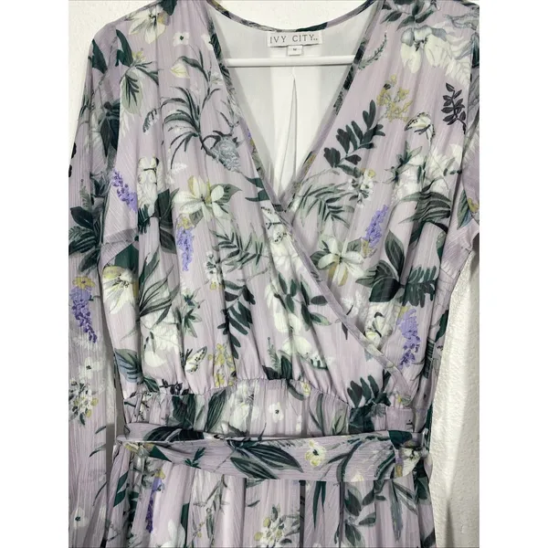 Ivy City Co Sweet Caroline Floral Maxi Dress Size M Lavender Wrap Smocked Sleeve - Image 5