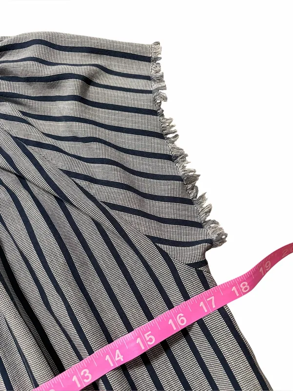 Carve Designs Ladies Navy Stripe Rayon Blouse Size Small - Image 5