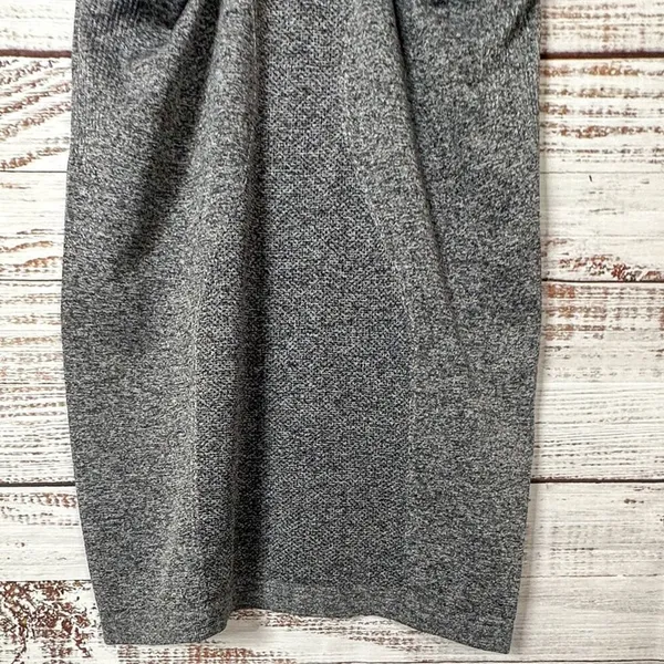 Zyia Active Gray Fog Copper Charged Racerback Tank, EUC, Size Medium - Image 9