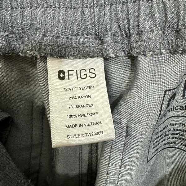 Figs Technical Collection ‘Yola’ Kade Gray Cargo Skinny Scrub Pants - Image 8