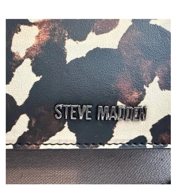 Steve Madden Crossbody Purse - Image 4