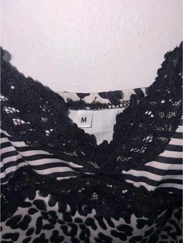 Black White Printed Tank Multiple Size M - Image 4