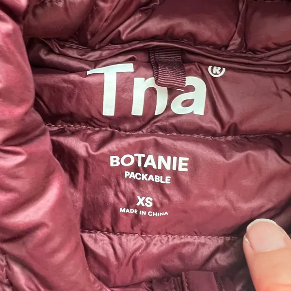 Aritzia TNA Purple Down Packable‎ Botanie Puffer Jacket XS - Image 12