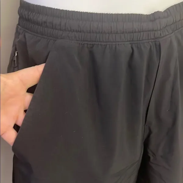 Lululemon Women’s Pull-On Elastic Black Athletic Shorts Drawstring Pockets-Med - Image 3