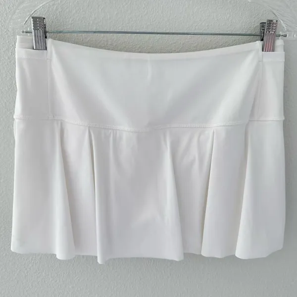 Lululemon Hit Your Stride Skirt White sz 8 , Skort, Tennis, Pickleball, Casual - Image 4