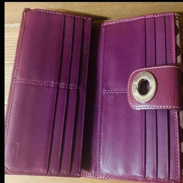 Coach women's wallet with credit card slots 8 length 4 wide - Image 5