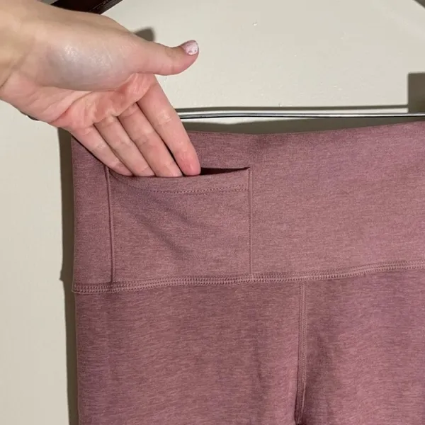 Vuori Pocket Waist Leggings - Image 5