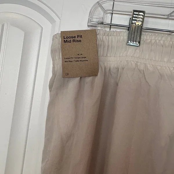 Nike‎ Tan Loose Fit Mid Rise Windbreaker Crops Size 1X - Image 8