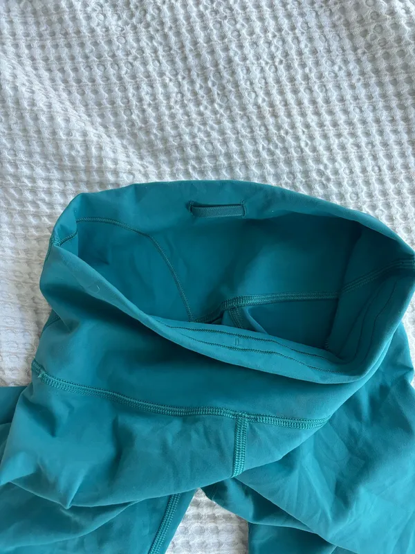 Lululemon Athletica Wunder Train High-Rise Shorts Kelly Green size 6 - Image 5