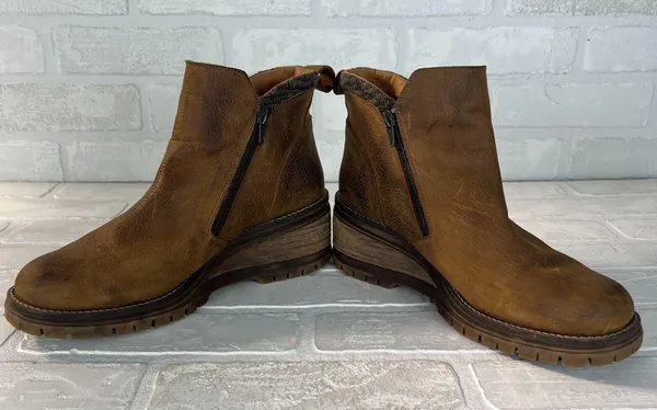 Bullboxer Dorian Ankle Boots Womens 10 Brown Leather Chelsea Wedge Zipper Grunge - Image 11