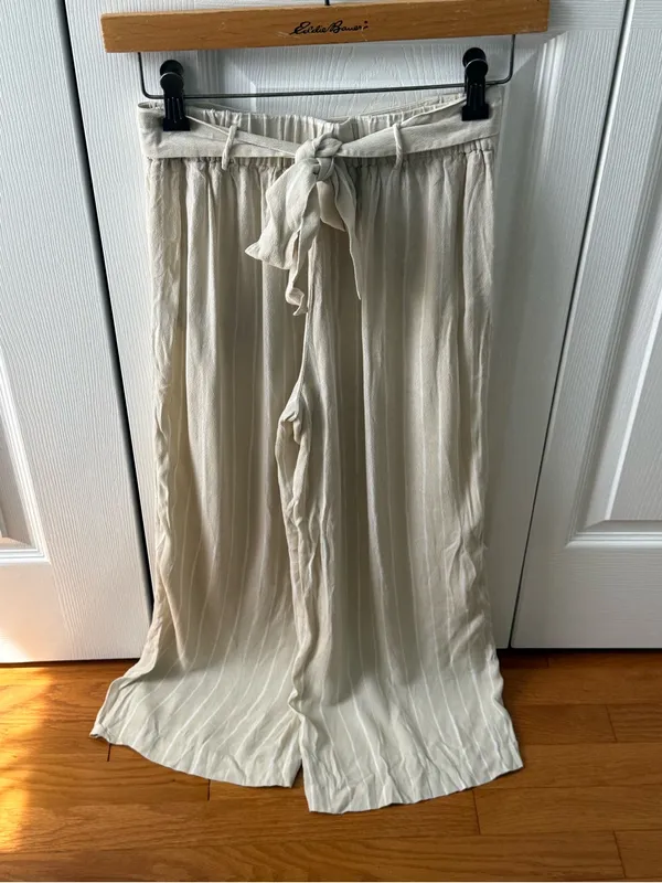 Aritzia Wilfred Fawn Wide Leg High Rise Tie Back Pants Cream Pinstripe - Image 4