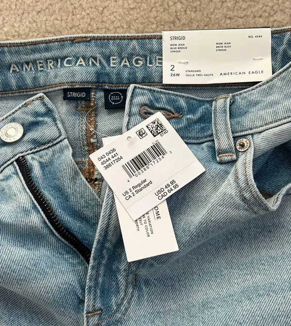 NEW  Mom Jeans - Image 2