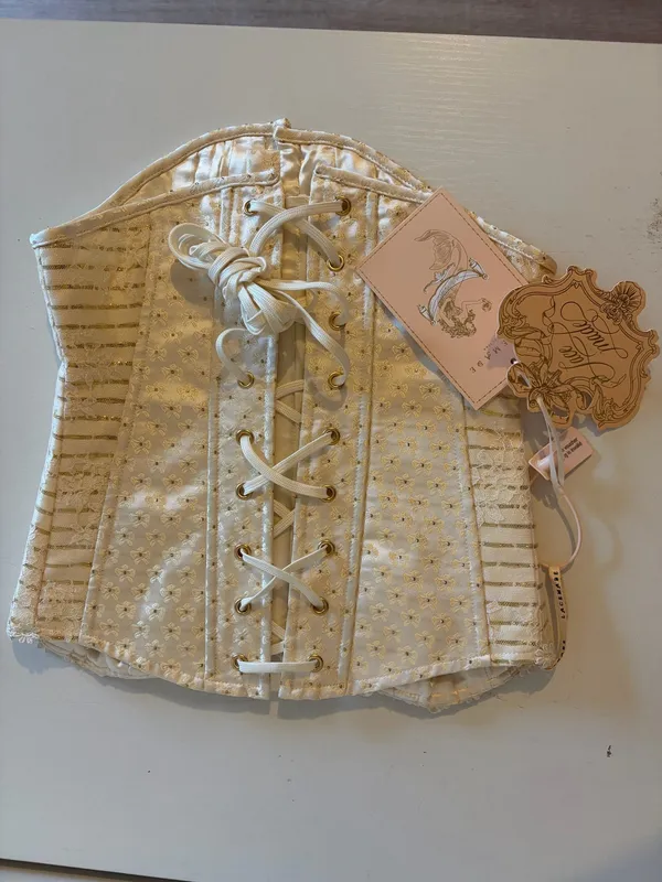 NEW LaceMade Gilded Moment Set Size M Gold Size M - Image 9