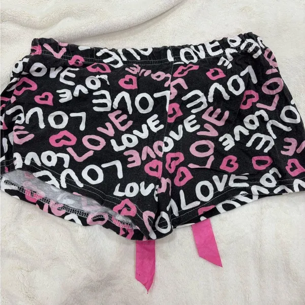 Pink and Black Love Print Women's Sleep Shorts - Image 3