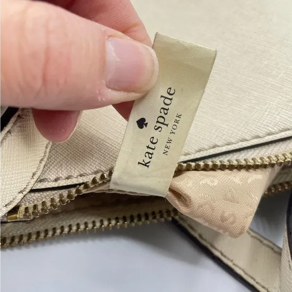 Kate Spade Cream Leather Square Crossbody Handbag Purse Medium Bag Classic - Image 13