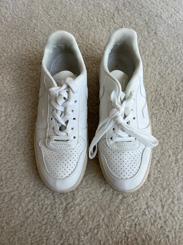 VEJA Sneakers - Image 4
