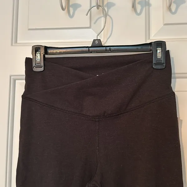 Old Navy Flare Leggings - Image 2
