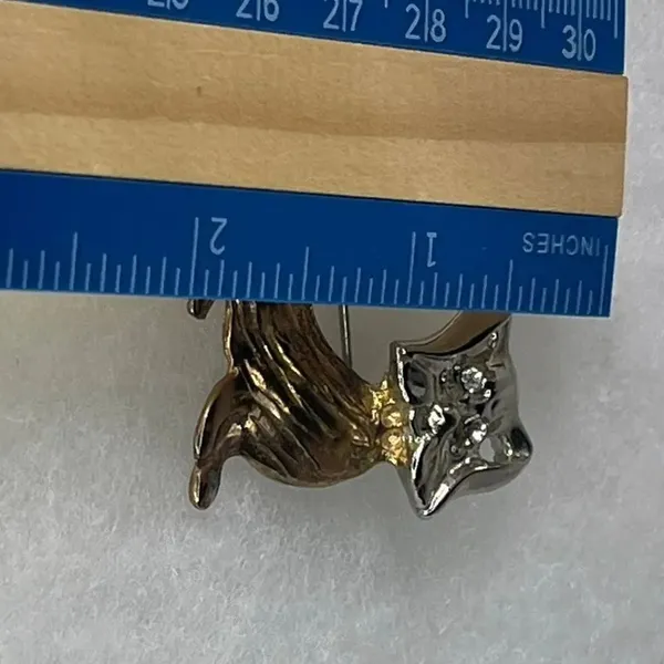 Vintage two tone Scotty dog Terrier brooch. - Image 5