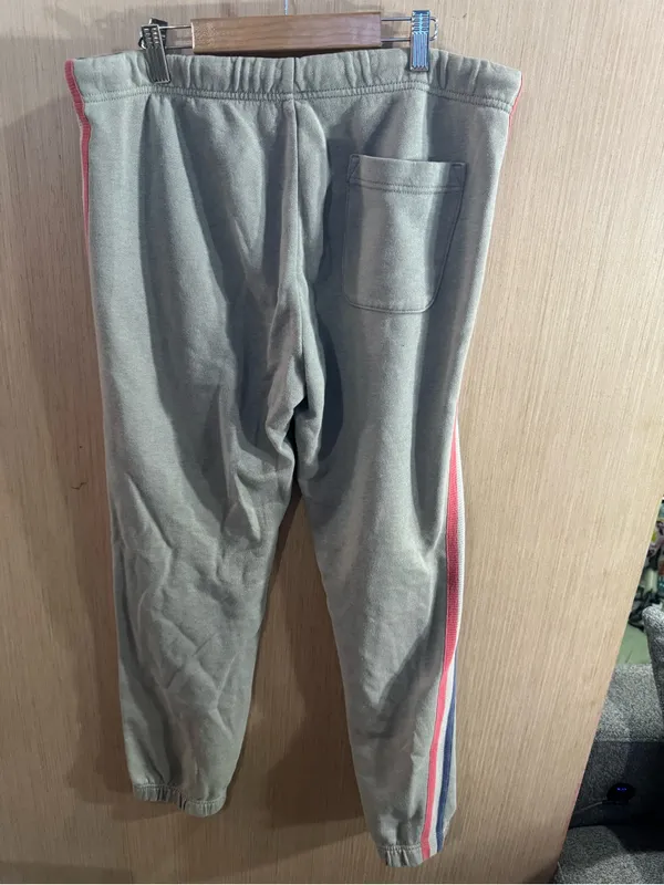 Uniqlo Grey Sweatpants with Pink & Navy Side Stripes Size Large - Image 3