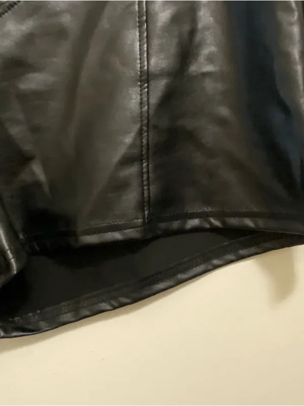 Womens Black Faux Leather Shorts L Large Waist 30 30” Goth Biker Punk Coquette - Image 5