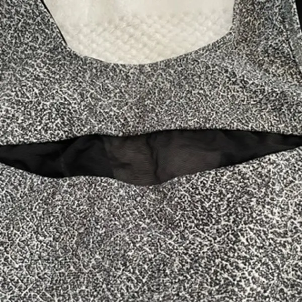 Lululemon Open Front Patterned Sports Bra Size 6 - Image 3