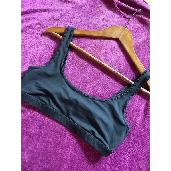 SKIMS Signature Swim Scoop Neck Tank Bikini TOP Size Medium M Onyx Black - Image 2