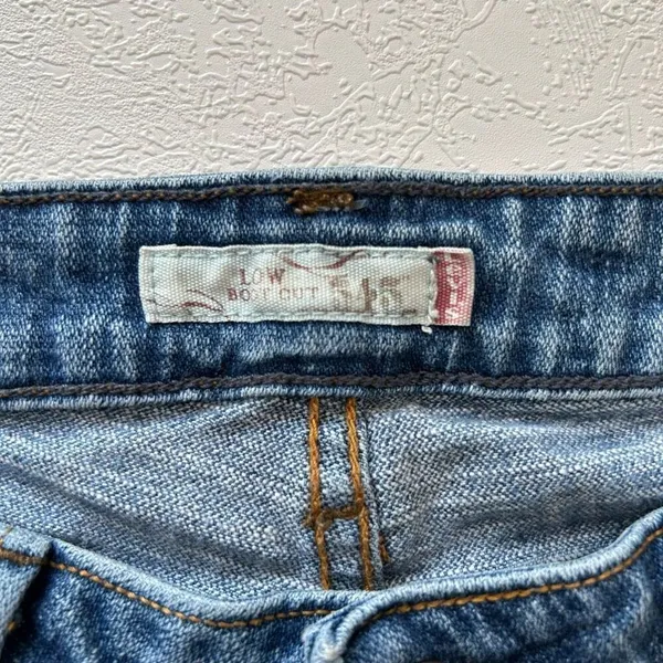 Levi’s 518 Low Bootcut Jeans Women’s Size 8 Medium Blue Denim - Image 6