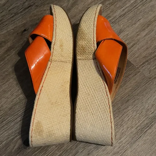 Born Leather Wedge Sandals Size 8 Medium Orange - Image 9