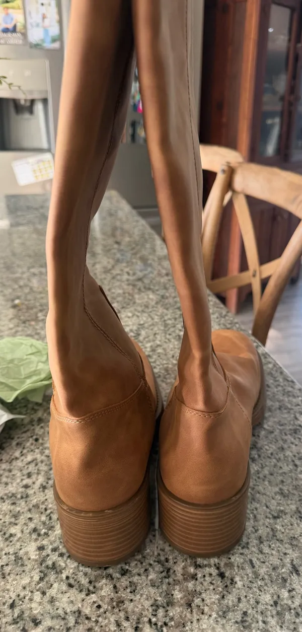 Cute fall boots Brown Size 8.5 - Image 3