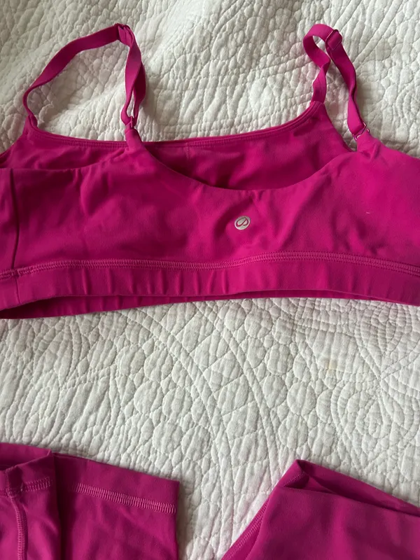 CRZY Amazon Yoga Set - Image 4