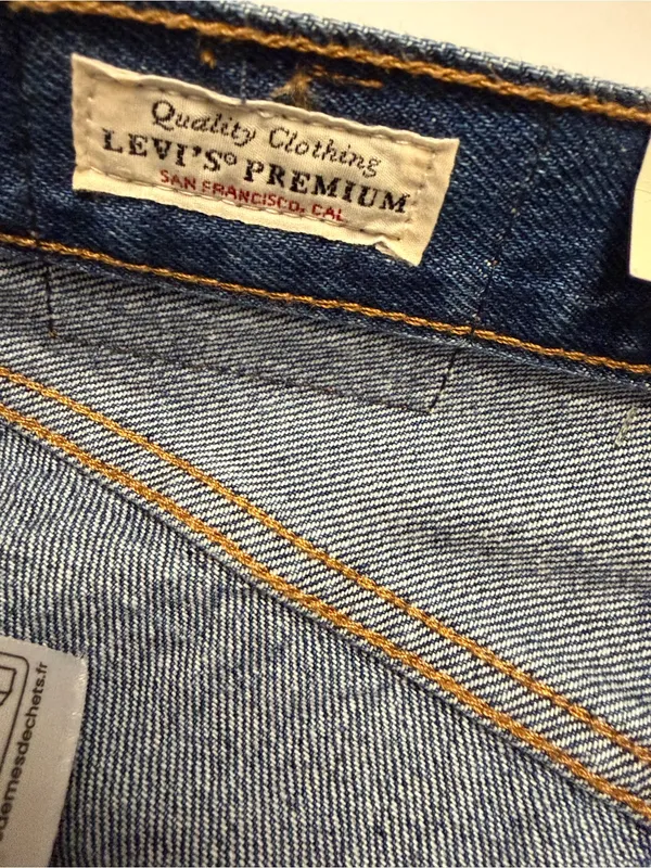 Levi's Women’s 501 Straight Leg Denim Jeans in Medium Blue Wash 26x32 NWT - Image 9
