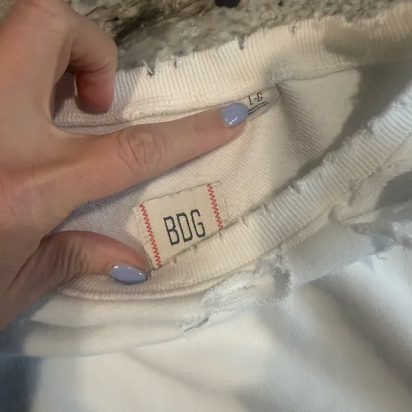 BDG Urban outfitters distressed crew neck - Image 4