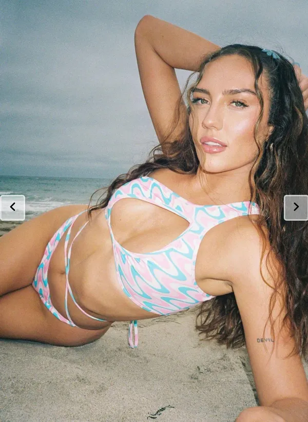 Frankie’s Bikinis set  - Image 8