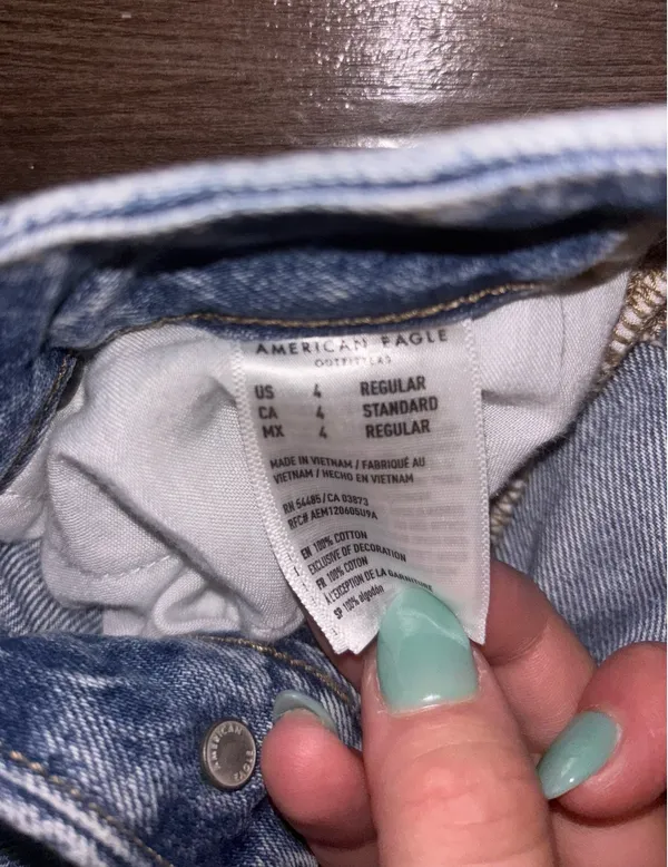 American Eagle High waisted straight leg distressed jeans - Image 2
