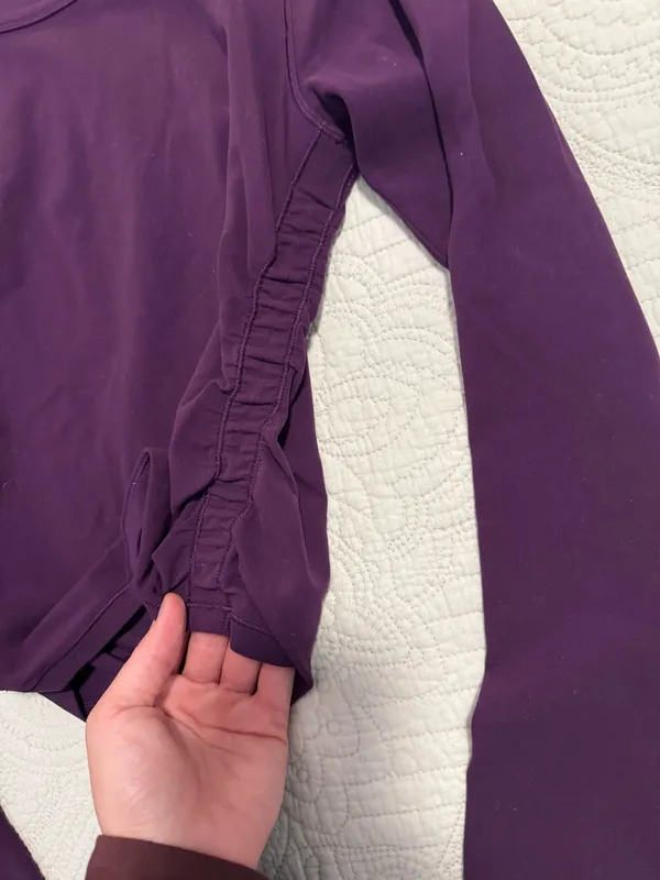 Lululemon Cropped Long Sleeve - Image 3