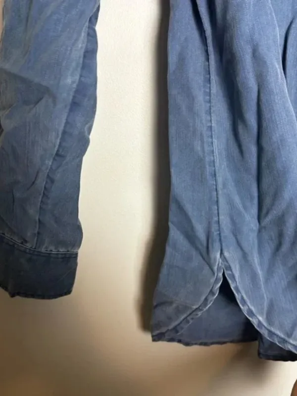 Old Navy Chambray Blue Classic Button-Front Long Sleeve Shirt - Image 5