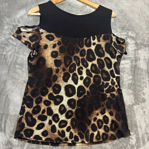 Leopard Print Cold Shoulder Top V-Neck Sz M Mobwife Y2K Safari Chic Glam Keyhole - Image 3