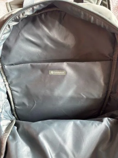 Lululemon corepower backpack green - Image 3