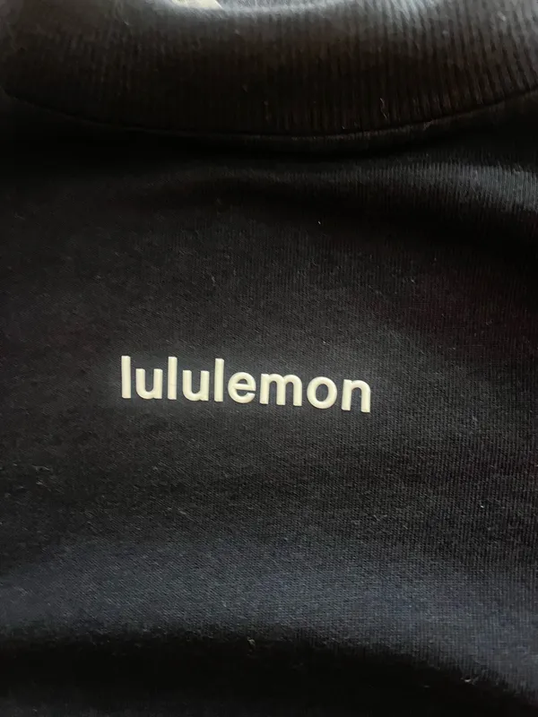 Lululemon black sweater - Image 4