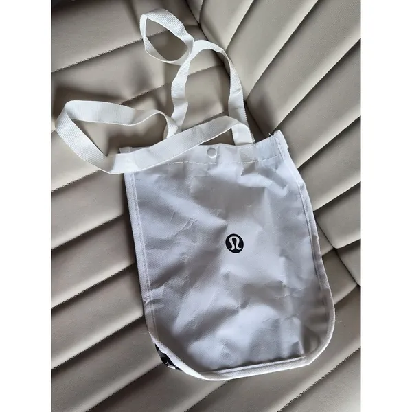 Lululemon Black & White Tote Bag - Image 3