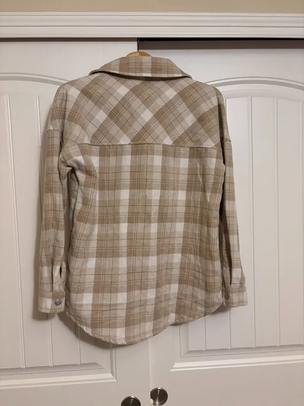 Altar'd State Plaid Shacket XS Xtra Small Light Tan White Button Front Collared - Image 3