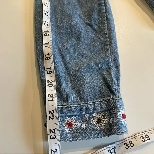 Christopher & Banks Denim Shirt Women’s M Snow Days Snowman Snowflake Embroidery - Image 14