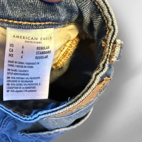 American Eagle Destroyed‎ Mom Jeans - Image 7