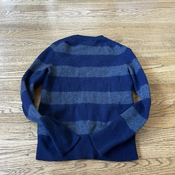 Banana Republic blue and gray wide striped long sleeve pullover sweater size M - Image 5