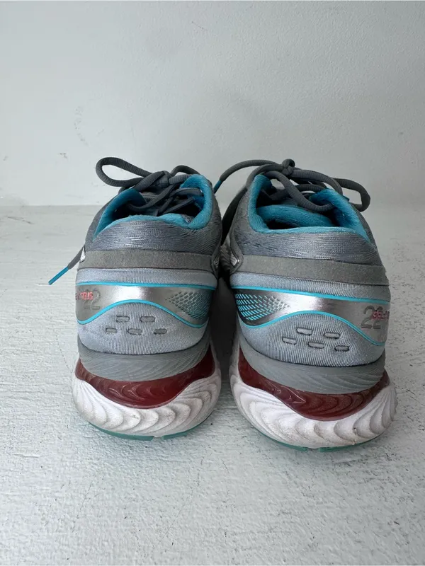 Asics Gel Nimbus 22 Womens Size 8 Running Shoes Sheetrock - Image 4
