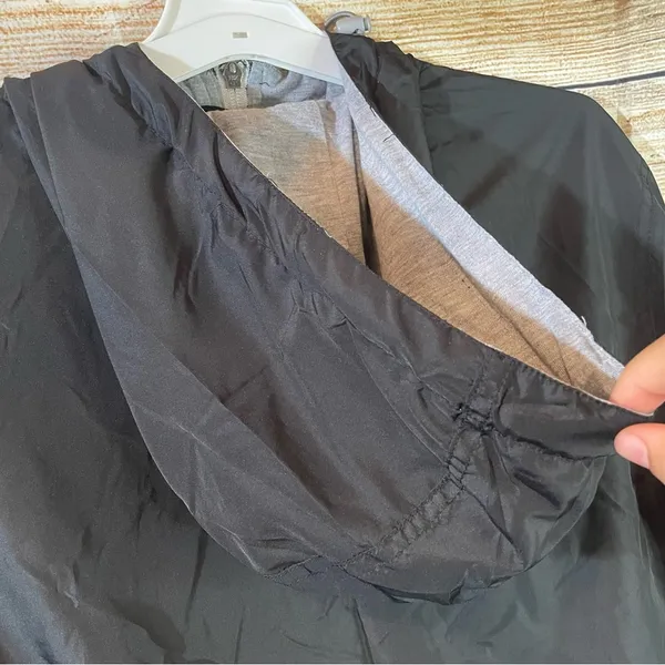 Lauren James hooded waterproof windbreaker drawstring jacket women Size Medium - Image 5