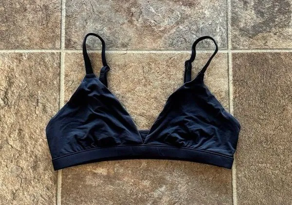 Skims Fits Everybody Triangle Bralette Onyx Medium - Image 4