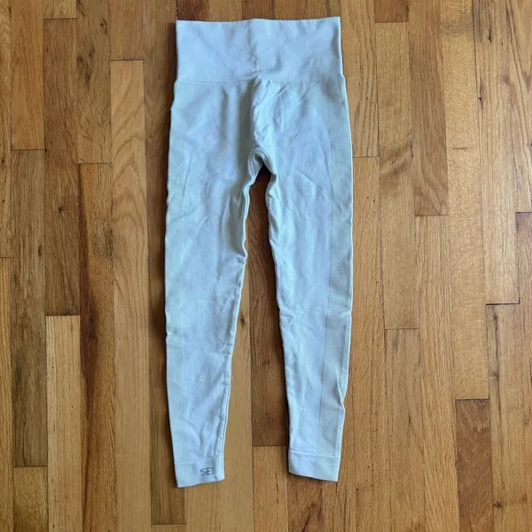 SET Active Oatmeal Seamless Workout Gym Leggings size‎ XS - Image 2