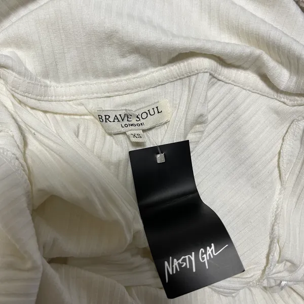 Women’s White Off-the-Shoulder Long Sleeve Top Size XS (New) - Image 2